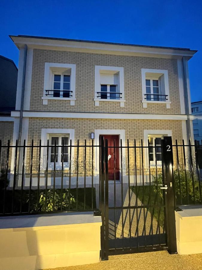 Superbe Villa Au Pied De Disneyland Et Val D'Europe Serris Exterior photo